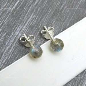 Round Labradorite Stone Solid Silver Engagement Stud Bezel Earrings Jewellery - Foto 1 di 8