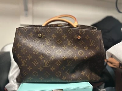 Сумка Louis Vuitton модель Montaigne с монограммой - Изображение 1 из 4