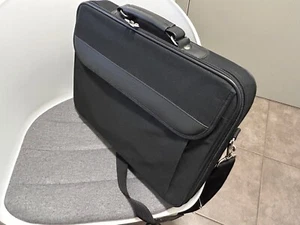 Sacoche pour portable - Photo 1/10