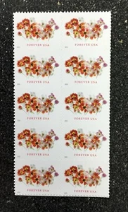 2022USA #5681 Forever Tulips - Block of 10   mint postage wedding flowers - Picture 1 of 1