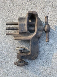 Small Antique Jeweler Gunsmith Watchmaker Blacksmith Clamp On Bench Vise - Picture 1 of 3