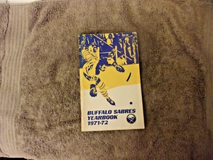 1972-73 BUFFALO SABRES MEDIA GUIDE YEARBOOK 1973 FRENCH CONNECTION ROGER CROZIER - Picture 1 of 15