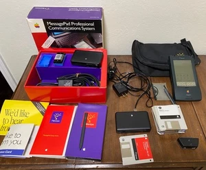 APPLE Newton Message Pad 110 Model H0059 Vintage Bundle With Connection kit more - Zdjęcie 1 z 9
