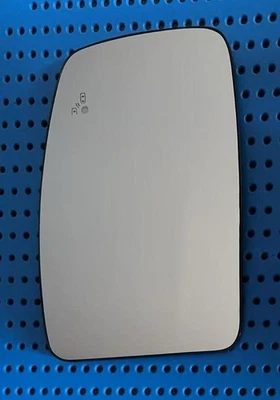 Left side mirror glass to suit RENAULT MASTER X62 2011 Onward W/BLIND SPOT - image 1 of 4