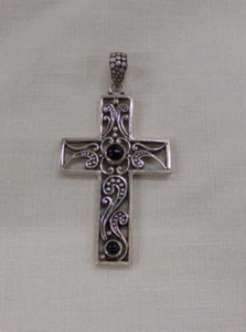 Beautiful Sterling Silver Signed 925 Cross w Black Cabochon Necklace Pendant - Picture 1 of 4