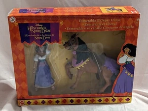Disney's ""Der Glöckner von Notre Dame"" Smaragd & Zigeunerpferd - NEU/VERSIEGELT PKG - Bild 1 von 7