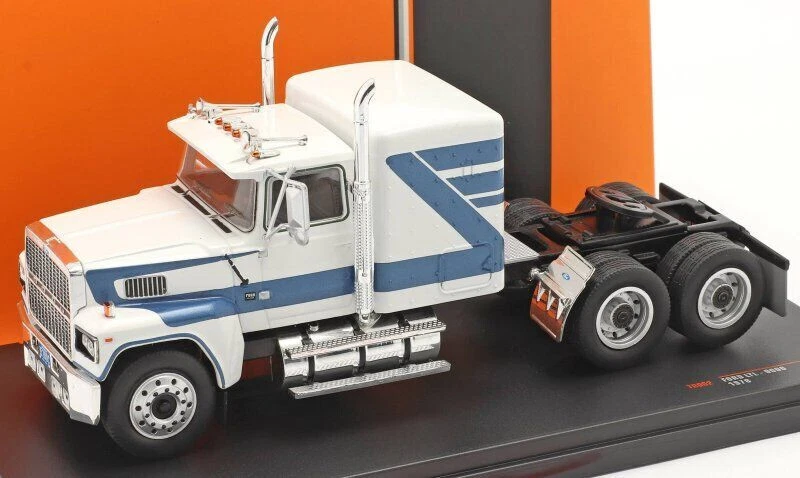 Ford Ltl-9000 Trattore (bianco/blu) 1978 1 43 Ixo