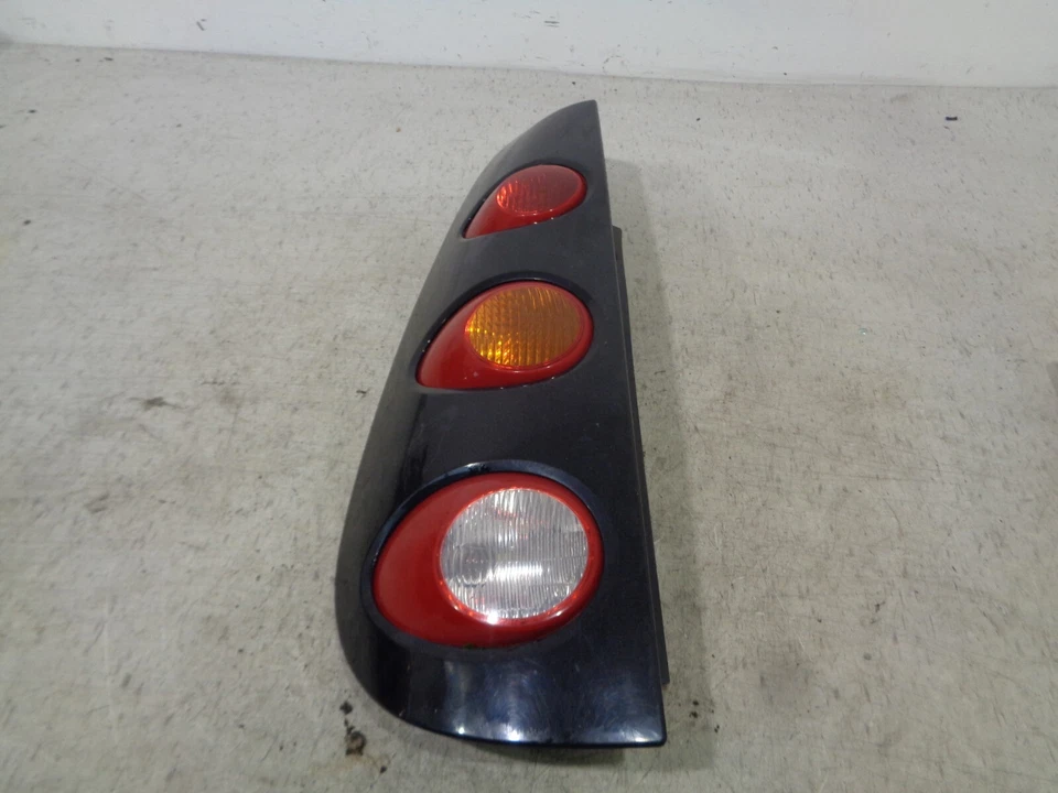 Smart Forfour 2006 luz trasera lateral para pasajeros A4548200364 Foto 1 de 3