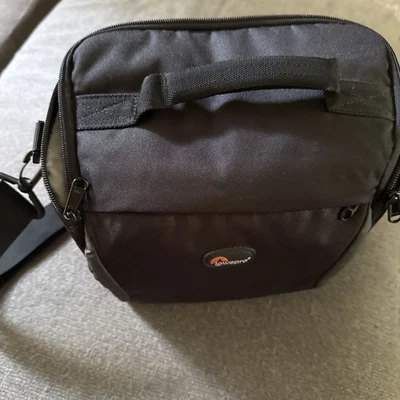 Lowepro Format 160 10-inch Camera Lens Bag Case with Loop Belt Black - Image 1 of 3