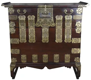 Antique Korean Joseon Dynasty Zelkova & Brass Bandaji Tansu Chest Trunk  47" - Picture 1 of 12