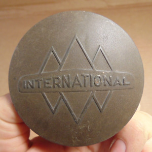 1940's VINTAGE INTERNATIONAL TRUCK HORN BUTTON TRIPLE DIAMOND PATINA ORIGINAL