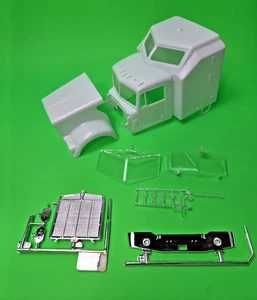 Revell #1507 1/25 Kenworth W900 Teile Bausatz Fahrerhaus Schlafhaube Gitter Glas Lichter - Bild 1 von 18