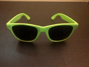 Zumiez WTF Lime Green Sunglasses Skateboarding Surfing Fashion - Picture 1 of 4