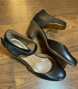 Easy Spirit Womens Clarice Mary Jane Leather Dress Shoes size 9.5 Wide - Picture 1 of 9