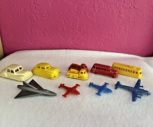 Vintage Spielzeug Plastik Autos LKW Bus Flugzeuge Konvolut (40er Jahre ) 10 Stück - Bild 1 von 3