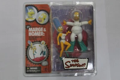 FIGURA DE LOS SIMPSON MARGE Y HOMER EN EL VIENTRE DEL JEFE McFARLANE TOYS 2007 Foto 1 de 3