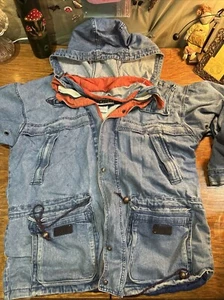 Giacca vintage HUGO BOSS cotone pesante denim invecchiato grande piega con cappuccio - Foto 1 di 8