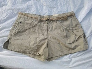 Arizona Khaki Shorts New Girls Junior Size 7 Belted 3" Inseam Side Split - Picture 1 of 10