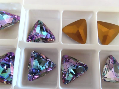 2 pedrería Swarovski Fancy Trillón 23 mm Vitrail claro/laminado en oro. #4727 Foto 1 de 2