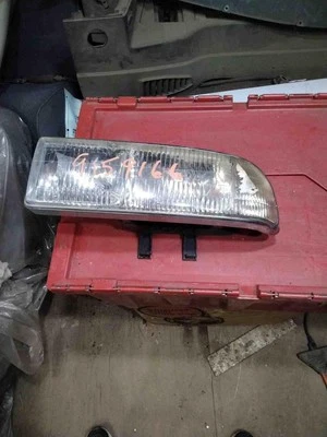 1998 - 2005 BLAZER S10/JIMMY S15 Headlamp Assembly Left - Image 1 of 2