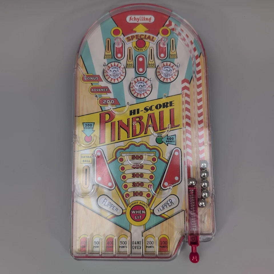 Schylling 高分弹球游戏(手持/锡)- 10 英寸旅行胸针球玩具 — 第 1/4 张图片