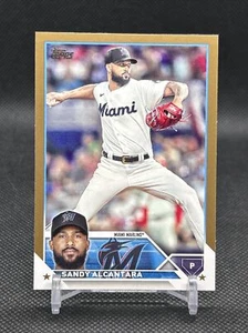 2023 Topps Series 1 - Gold #107 Sandy Alcantara /2023 - Bild 1 von 9