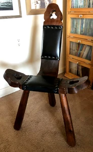 Vintage 3 Legged Birthing Chair Rustic Primitive Wood Spain Removable Legs - Picture 1 of 5