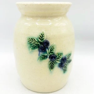 Vaso de cerámica Camden Maine Blueberry 5" H firmado Johnson - Imagen 1 de 7