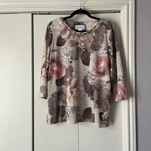Alfred Dunner Floral Top Women's L Large 3/4 Sleeve Embellished Neckline Knit - Picture 1 of 5