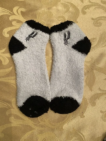 San Antonio Spurs Soft Fuzzy Sleep Socks Cover