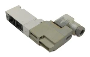 SMC VQZ235-5YZ1 Solenoid Valve 3-Port Base Mounted - Picture 1 of 2