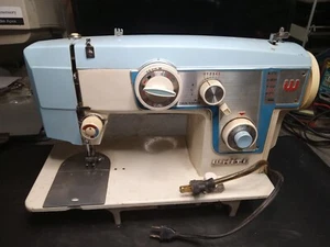 Ready for Restoration! White Sewing Machine Model 639 - Picture 1 of 2