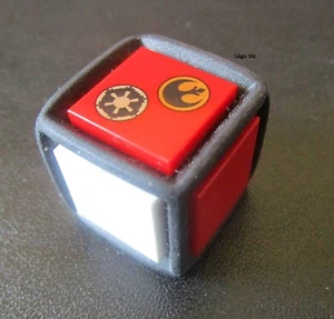 Lego 64776 Black Die tile 2 red 2 white 2 red logo complet Dé 3866 Star Wars -A1 - Foto 1 di 1