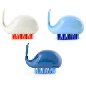 Kikkerland 1 x Assorted Whale Nail Scrubbing Brush Cleaning Finger Toe Manicure - Picture 1 of 1