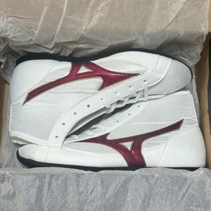 [Made to order] MIZUNO Short Boxing Shoes White/Deep Red/Gold Line/Black Sole - Picture 1 of 6