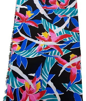 Sewing Fabric Cotton Bold Bright Tropical Floral Aloha  1-7/8 (Flawed Remnant) - Image 1 of 4