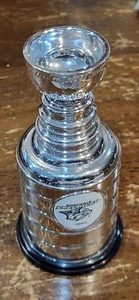 Labatt Blue Mini Stanley Cup Nashville Predators - Picture 1 of 1