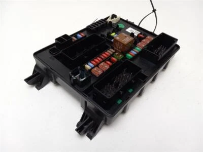 2013 - 2015 CADILLAC ATS ПРЕДОХРАНИТЕЛЬ РЕЛЕ СОЕДИНИТЕЛЬНЫЙ БЛОК КОРОБКА - Изображение 1 из 4