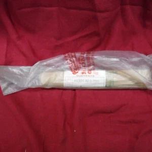 NEW OEM NOS HONDA SHADOW VT500C  FRONT WHEEL AXLE 44301-MF5-750 - Picture 1 of 2