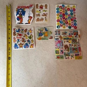 vtg Lot of Cartoon Sticker Sheets Disney, Garfield Tom & Jerry – 1980s 1990s - Imagen 1 de 9