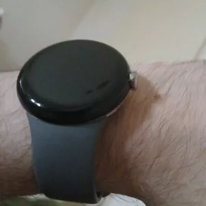 Google Pixel Watch LTE Smartwatch charcoal mit Sportarmband - Picture 1 of 3