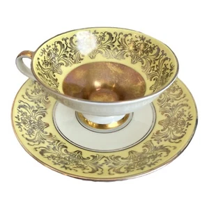 VINTAGE ALKA KUNST BAVARIA YELLOW AND GOLD TEACUP & SAUCER - Picture 1 of 7