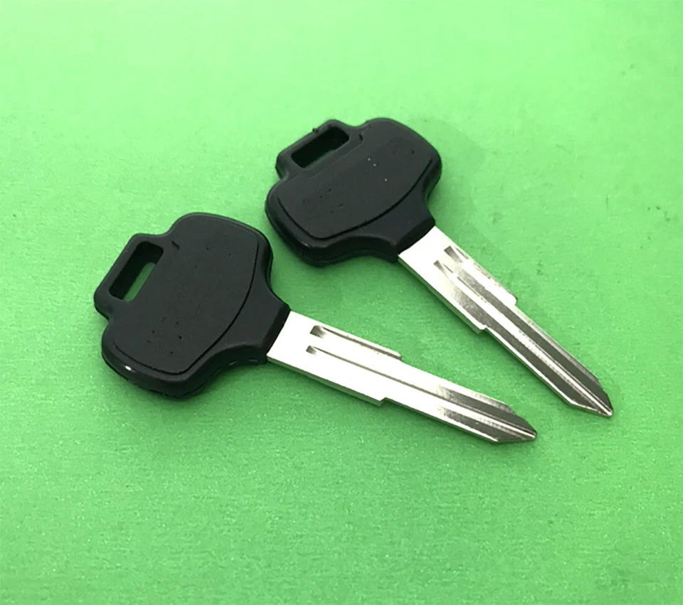 2x Key Blank For Nissan 300ZX 240SX 180SX Silvia S13 S14 FairladyZ Z32 Skyline - Изображение 1 из 1