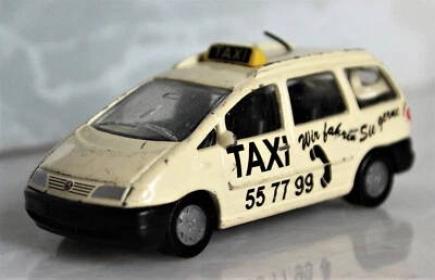 Siku Modellauto VW Sharan Taxi 1046  8,3 cm - Bild 1 von 4