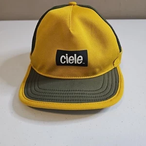 Ciele Athletics CoolWick Adjustable Strapback Running Hat Cap Green & Yellow  - Picture 1 of 8