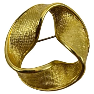 Gold Tone Napier Ribbon brooch pin  Vintage Length 1.5 inches - Picture 1 of 6