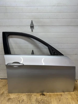BMW 335I 2006-2011 SEDÁN E90 panel de carcasa de puerta del lado del pasajero delantero derecho OEM Foto 1 de 4