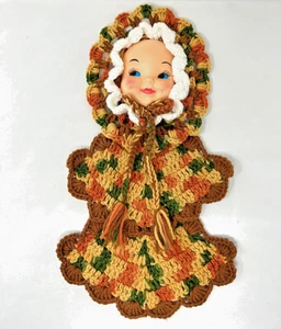 Macramé baby 1970s vintage retro lounge loft decor strange odd bizarre weird cra - Picture 1 of 6