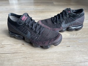 ladies black vapormax flyknit