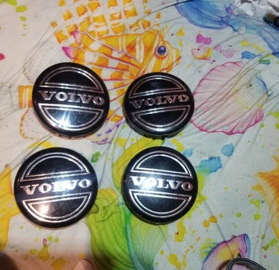 Центральный колпак Volvo 2 1/2 дюйма от оригинального производителя черный xc9 850 940 960 c70 деталь #30666913 - НАБОР ИЗ 4 - Изображение 1 из 4